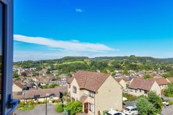 Weavers Close, Dursley