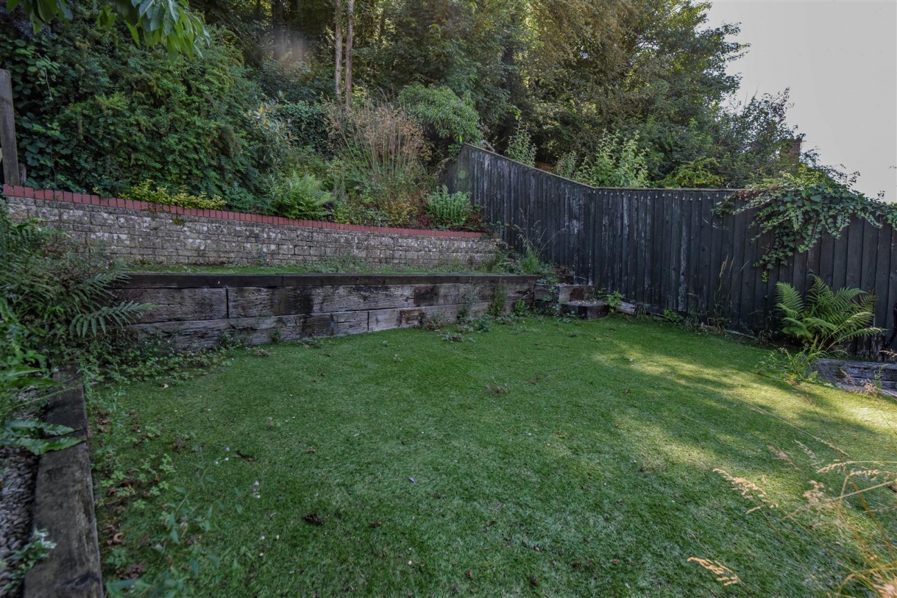 Weavers Close, Dursley