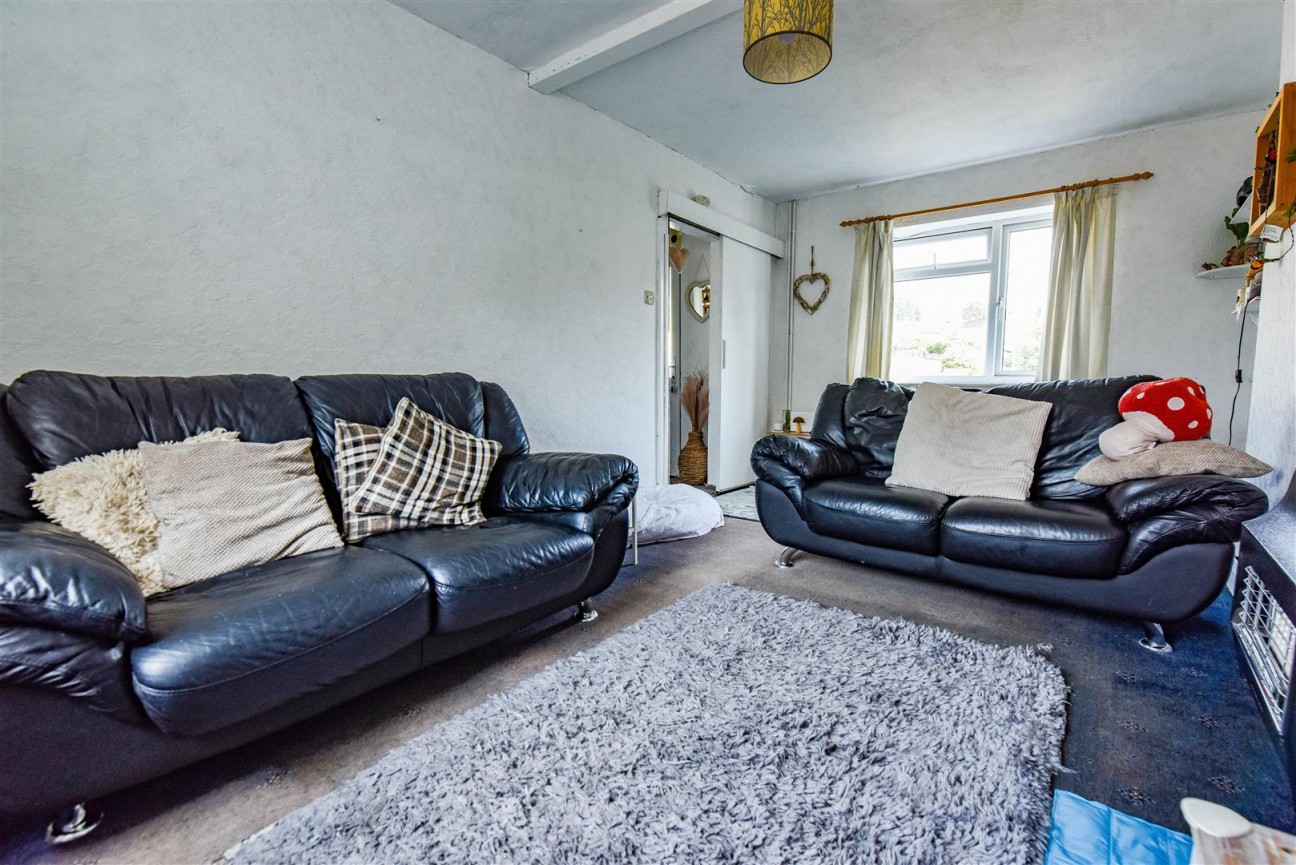 Cambridge Avenue, Dursley