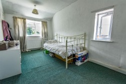 Cambridge Avenue, Dursley