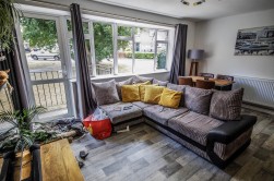 Somerset Avenue, Dursley