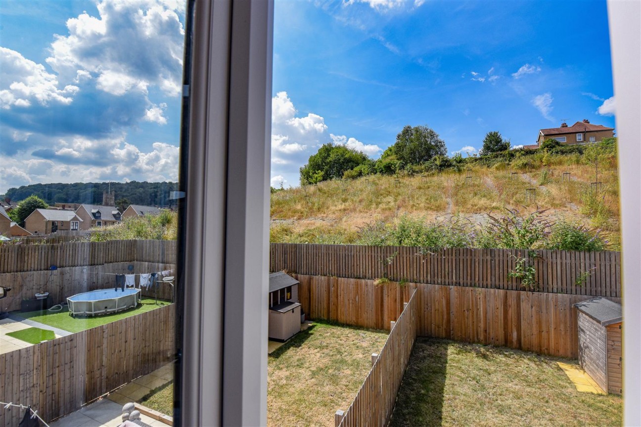 Lister Road, Dursley