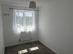 Woodview Road, Cam