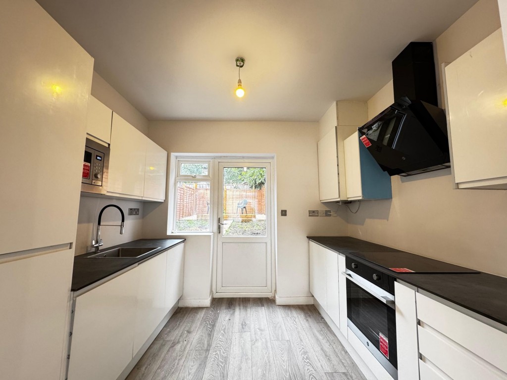 Keedonwood Road, Bromley, BR1