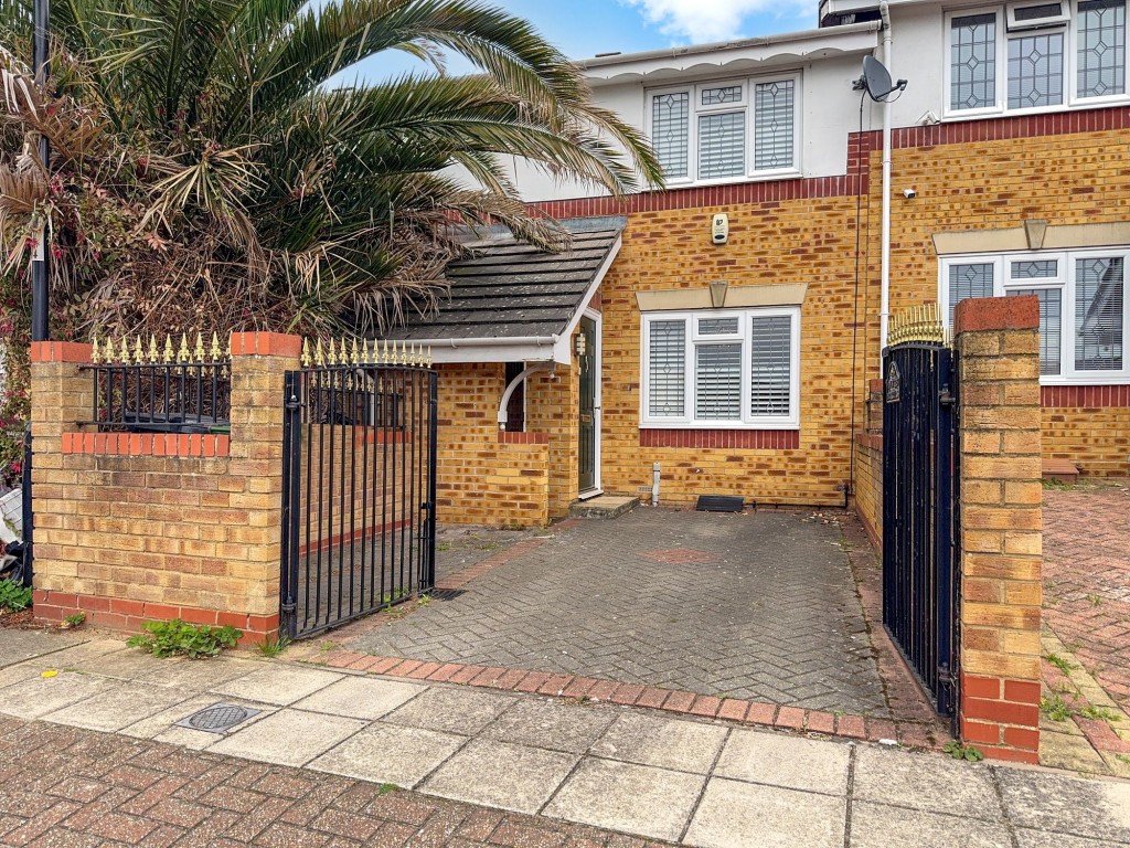 Sissinghurst Close, Bromley, BR1
