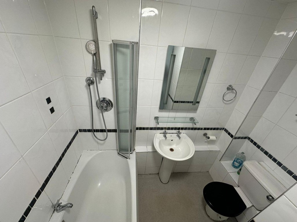 Buchans Lawn, Crawley, RH11