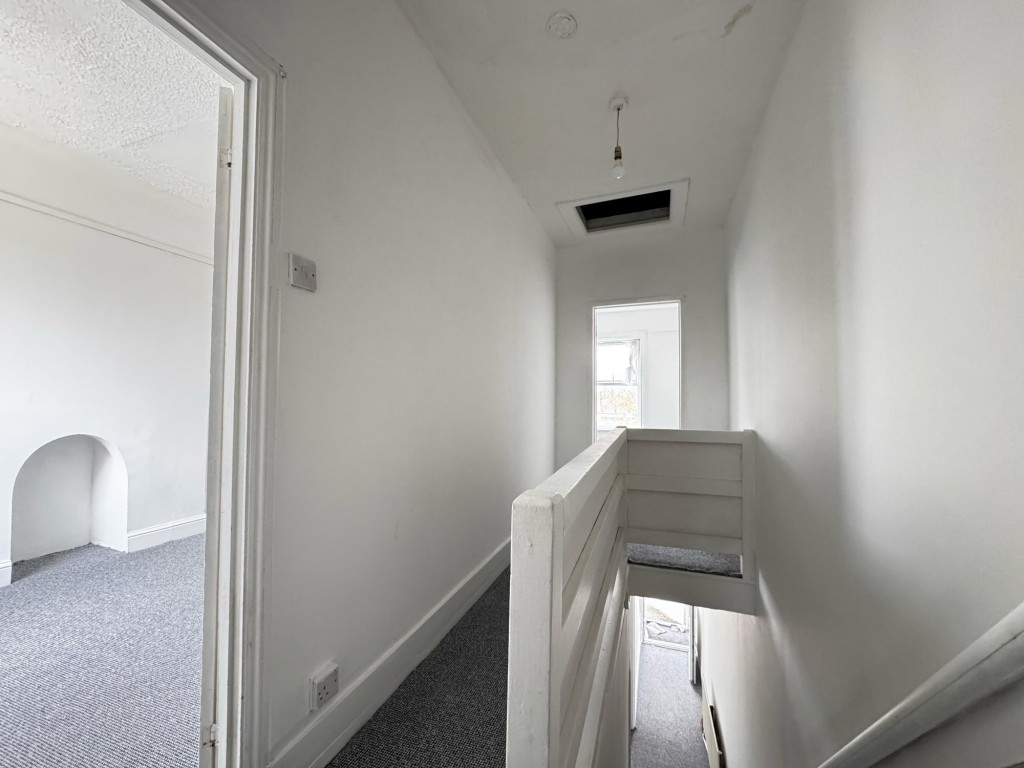 Swingate Lane, London, SE18