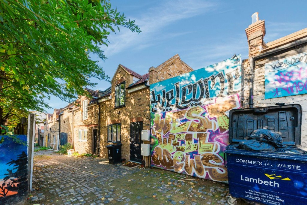 Greyhound Lane, London