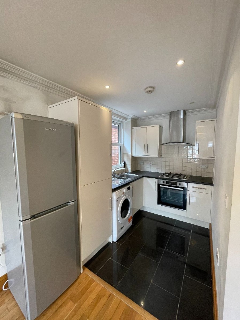 Flat , Kings Road, Kingston upon Thames