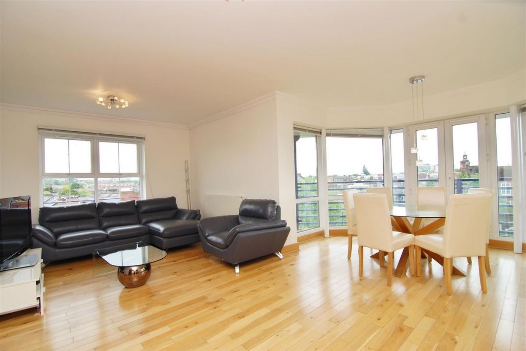 Richmond Road, Kingston upon Thames, KT2