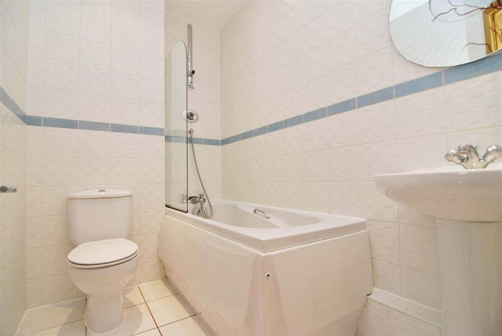 Richmond Road, Kingston upon Thames, KT2