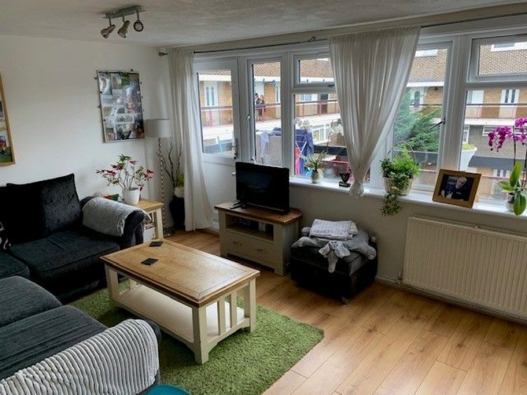 Flat , Deerhurst, Wessex Close, Kingston upon Thames