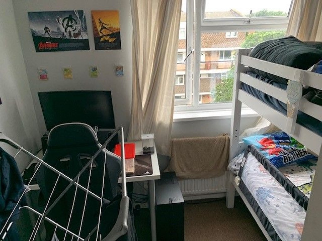 Flat , Deerhurst, Wessex Close, Kingston upon Thames
