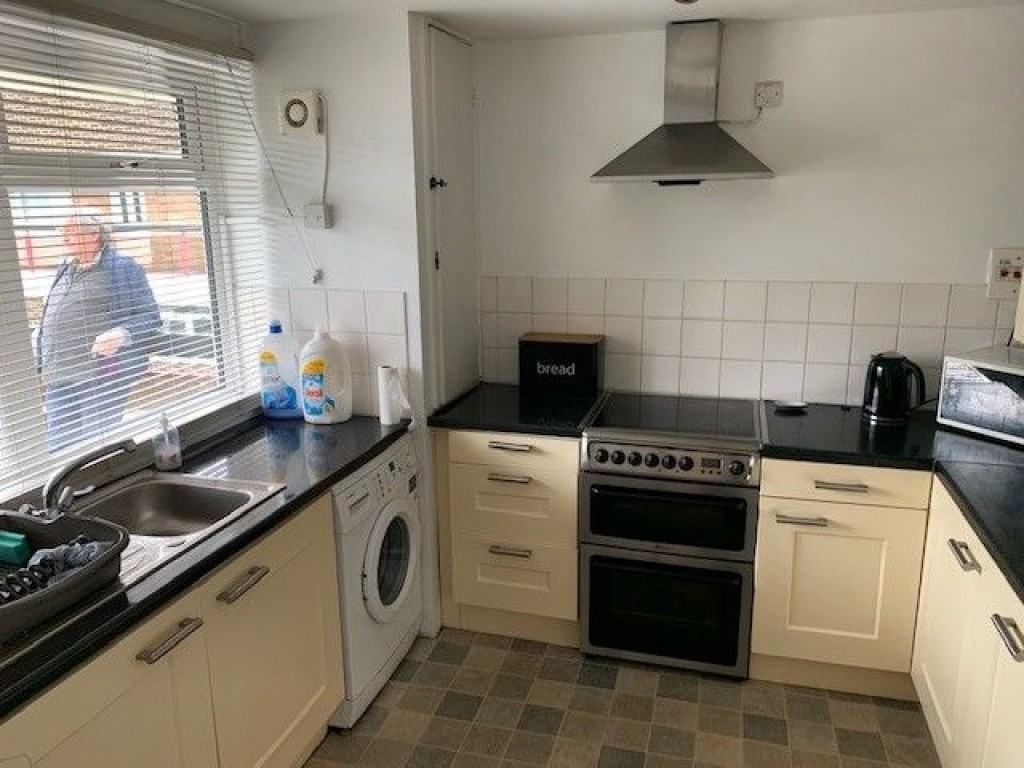 Flat , Deerhurst, Wessex Close, Kingston upon Thames
