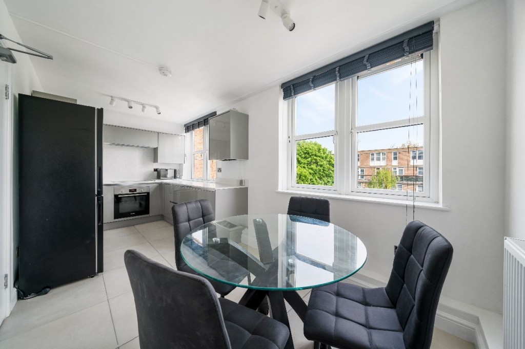 Dunsbury Close, Sutton