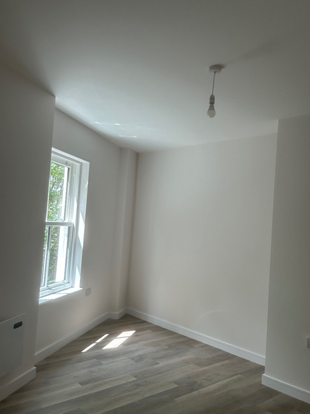 2 Bedroom Flat, Sunny Court, Norbiton