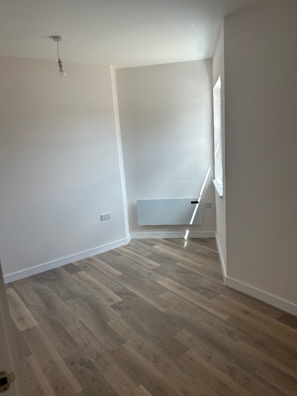 2 Bedroom Flat, Sunny Court, Norbiton