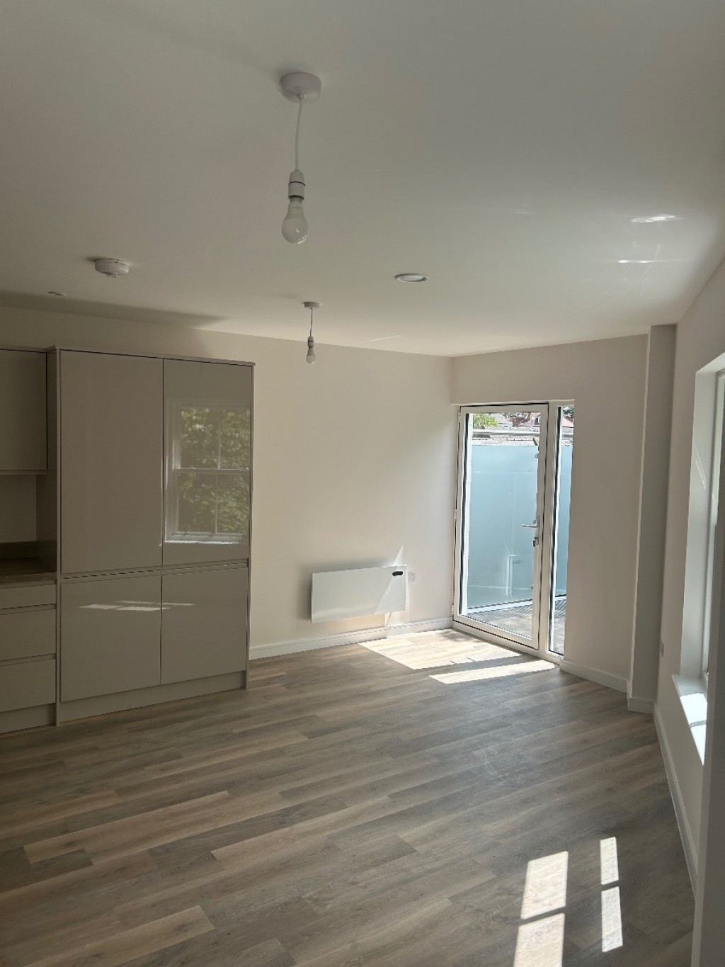 2 Bedroom Flat, Sunny Court, Norbiton
