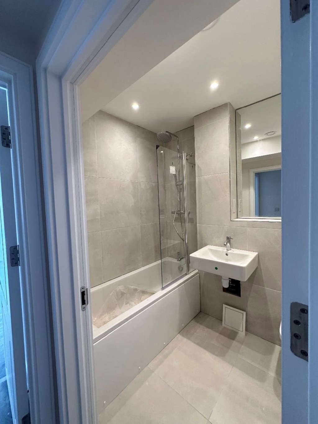 1 Bedroom Flat, Sunny Court, Norbiton
