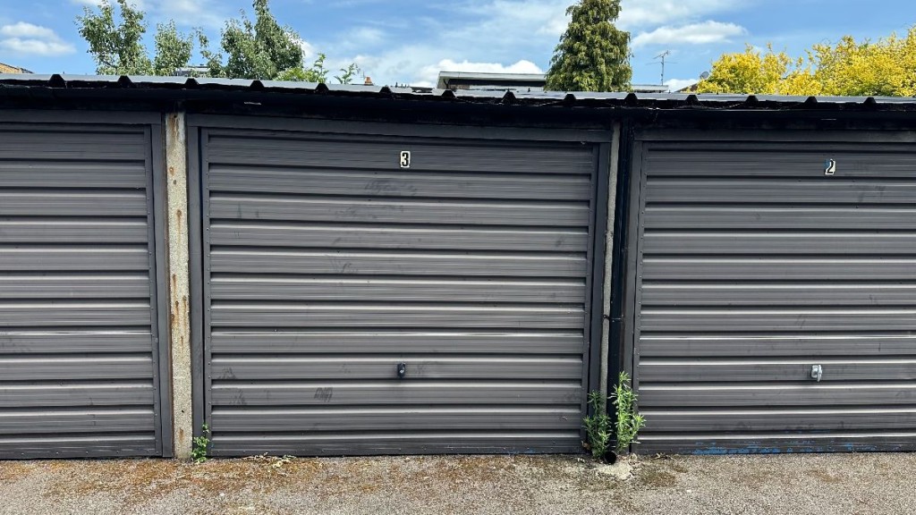 Garage 2 Bickley Court, Southey Road, London