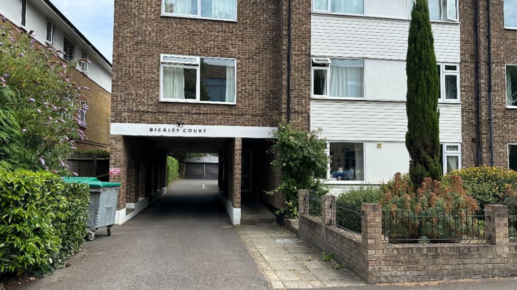 Garage 2 Bickley Court, Southey Road, London