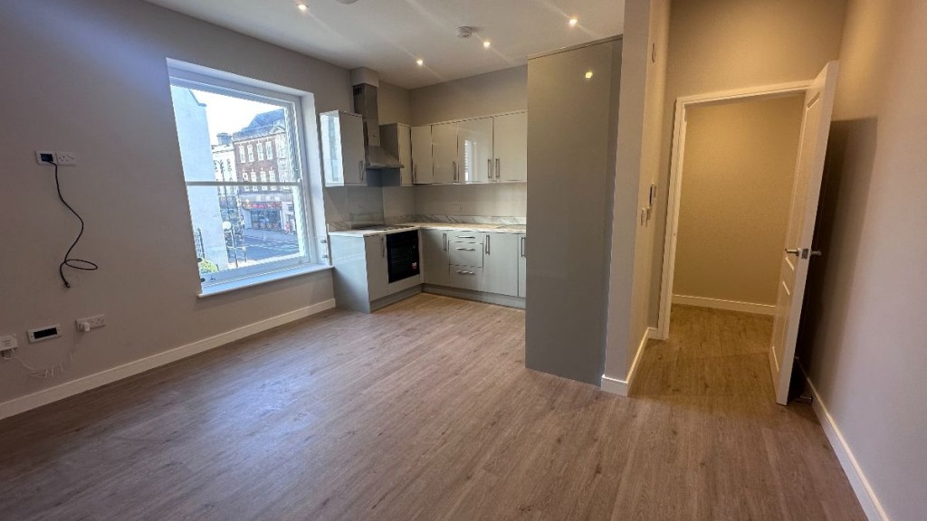 1A Sutton Court Road