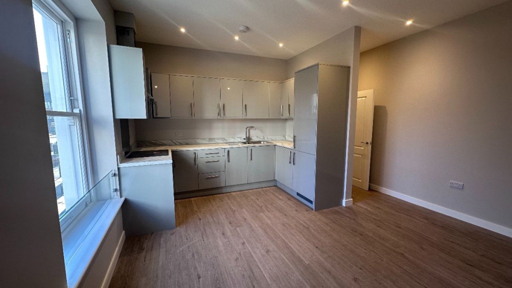 1A Sutton Court Road