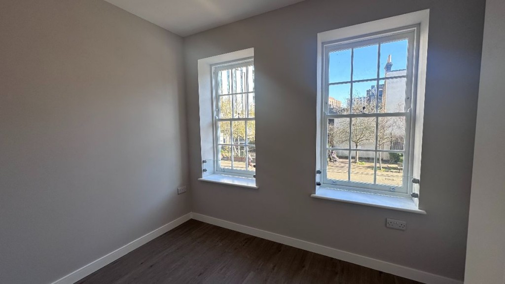 1A Sutton Court Road