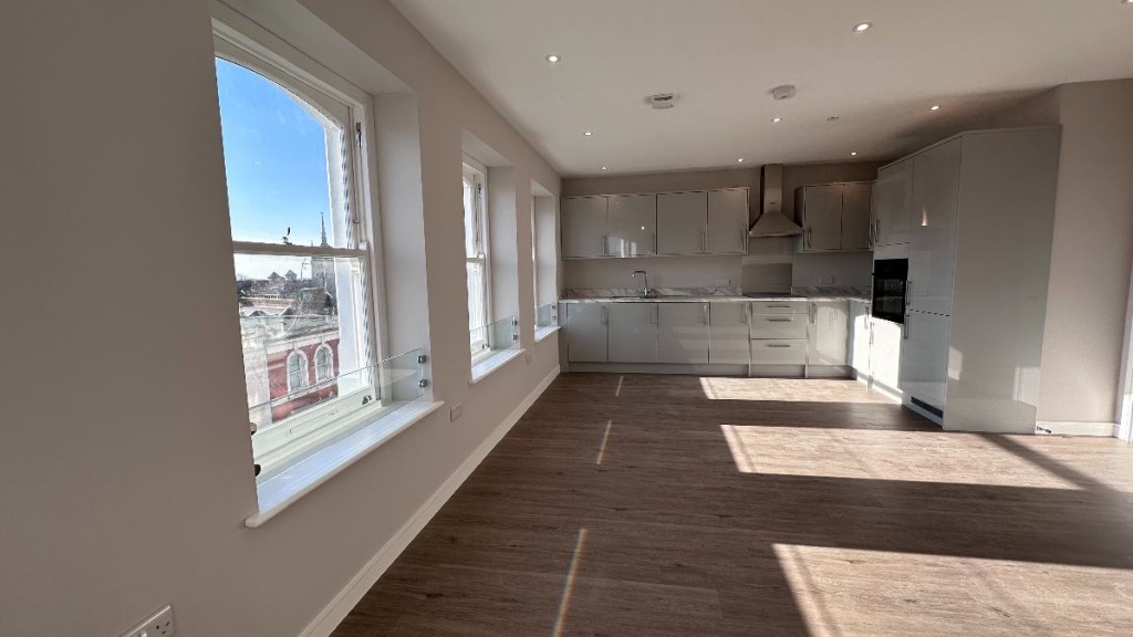 1A Sutton Court Road