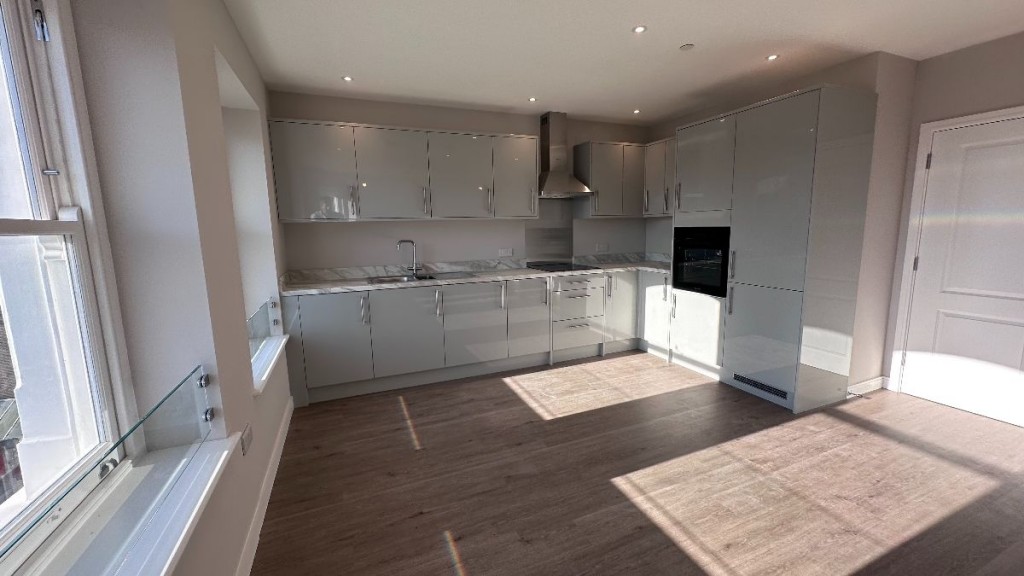 1A Sutton Court Road