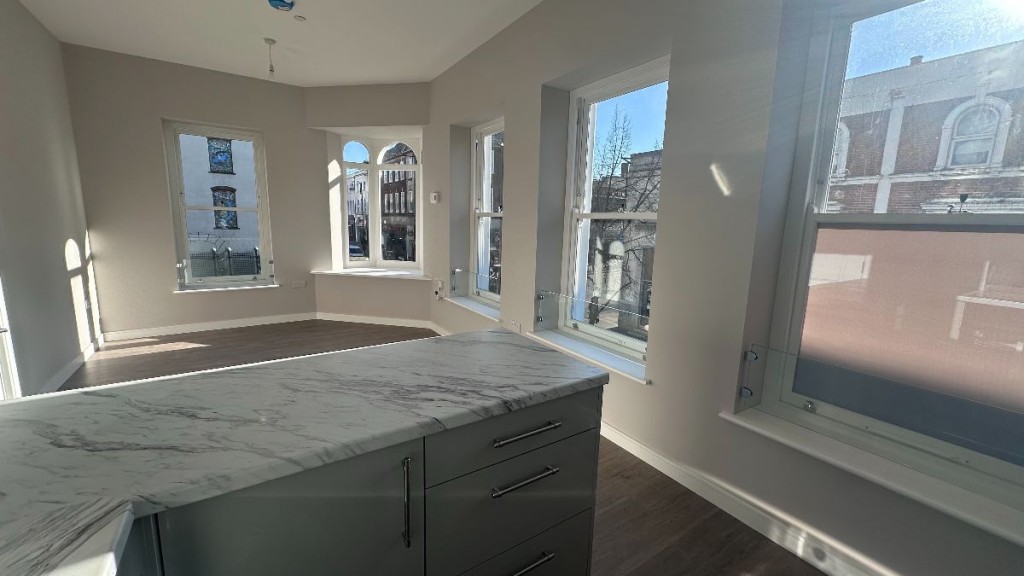 1A Sutton Court Road