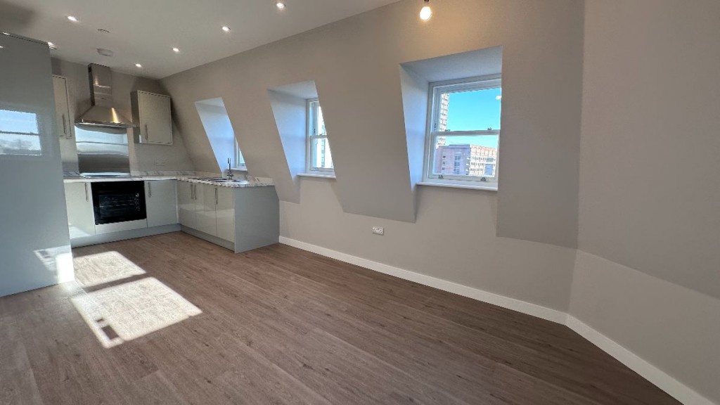 1A Sutton Court Road