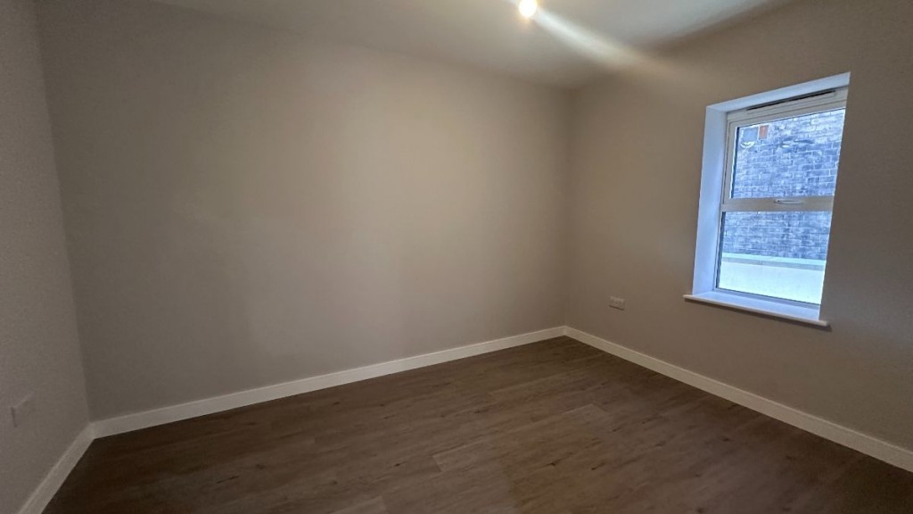 1A Sutton Court Road