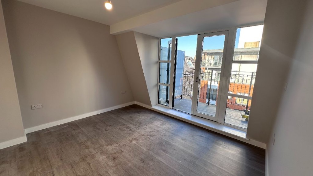 1A Sutton Court Road