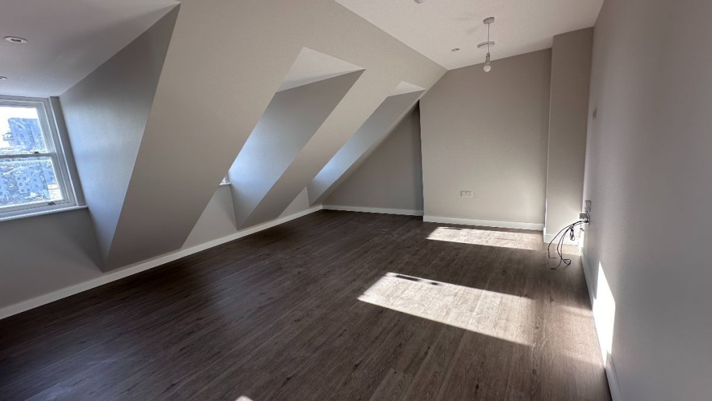 1A Sutton Court Road