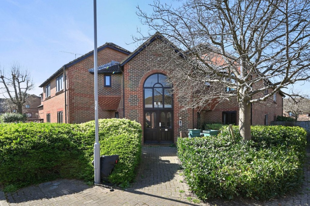 Sopwith Close, Kingston upon Thames