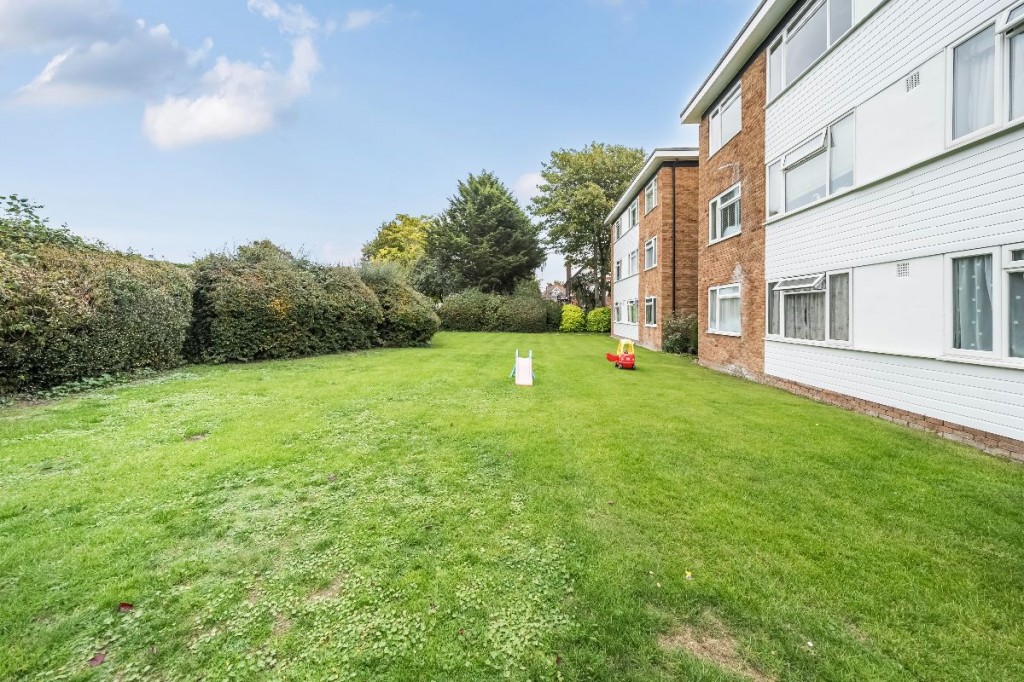 , Coppers Mead, Sycamore Grove, New Malden