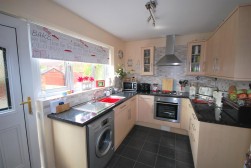 Elm View, Pickering