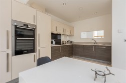 12 Spire View, Pickering