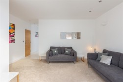 12 Spire View, Pickering