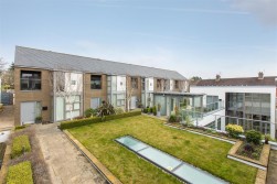 12 Spire View, Pickering