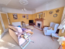 Fifth Avenue, Bridlington