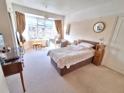 Fifth Avenue, Bridlington