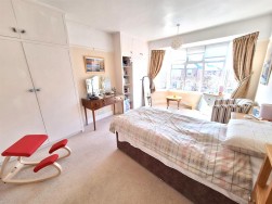 Fifth Avenue, Bridlington