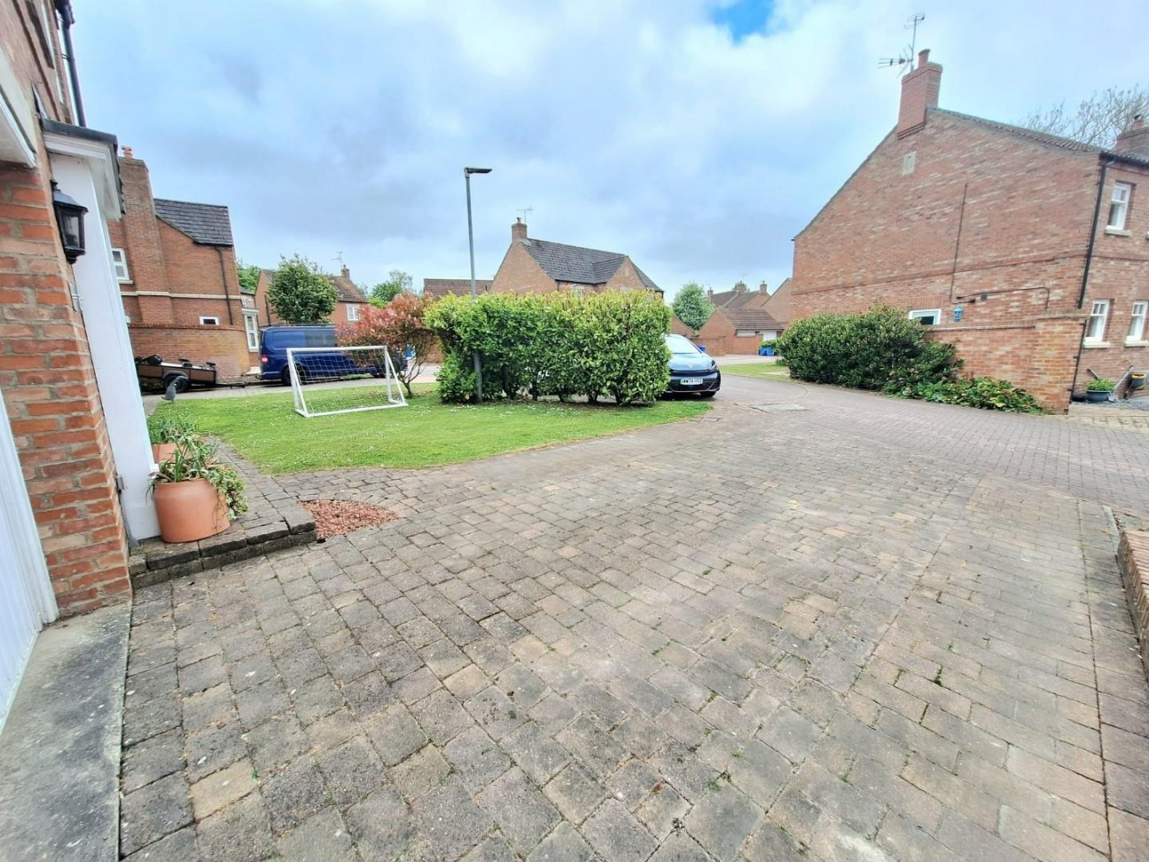 Manor Garth, Fridaythorpe, Driffield