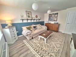 Levin Drive, Pickering
