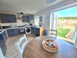 Levin Drive, Pickering