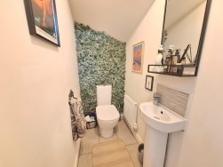 Levin Drive, Pickering