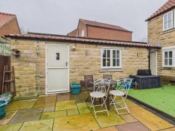 1D The Orchards, Westow, York