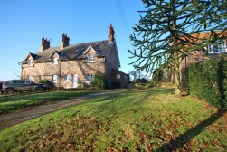 Chestnut Cottage, Main Street